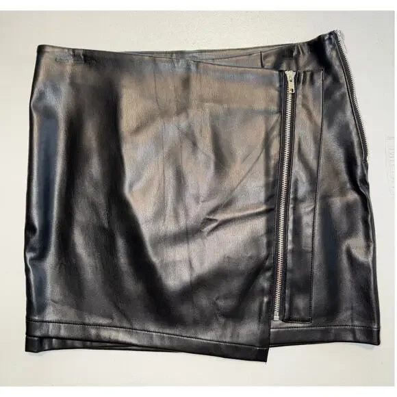 Lulus Tough Stuff Black Vegan Leather Skirts Size Medium - Picture 2 of 10